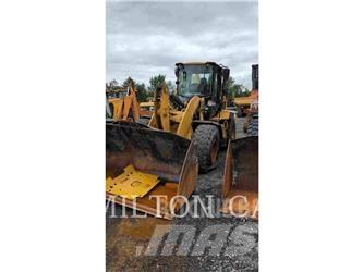CAT 938M Utovarivači na točkove