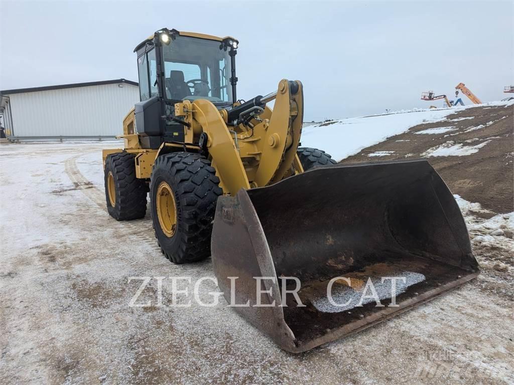 CAT 938M Utovarivači na točkove