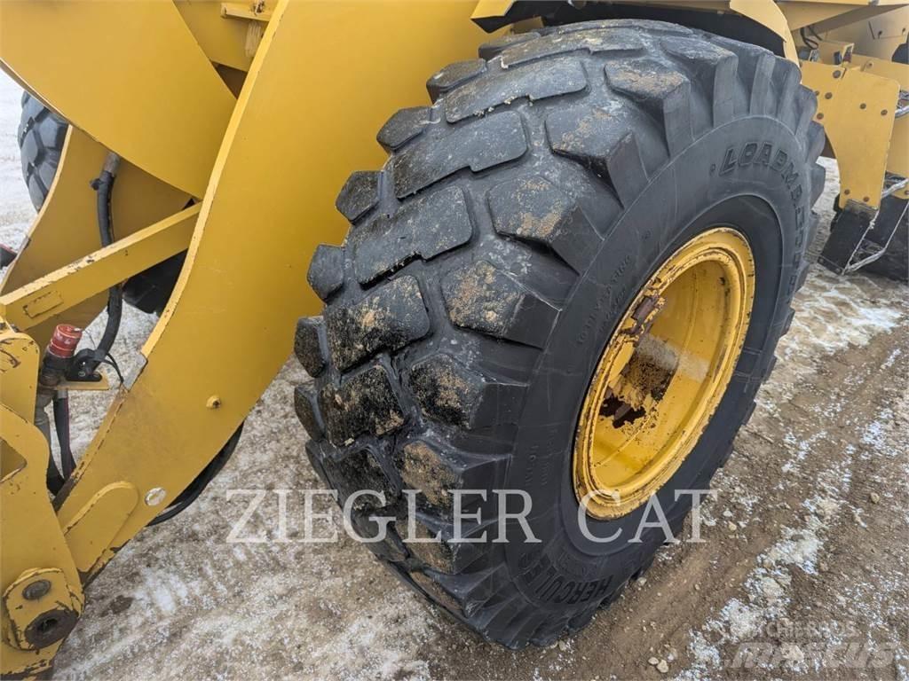 CAT 938M Utovarivači na točkove