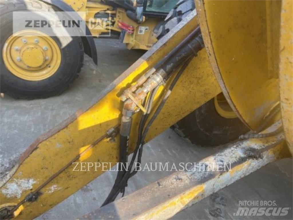 CAT 938M Utovarivači na točkove