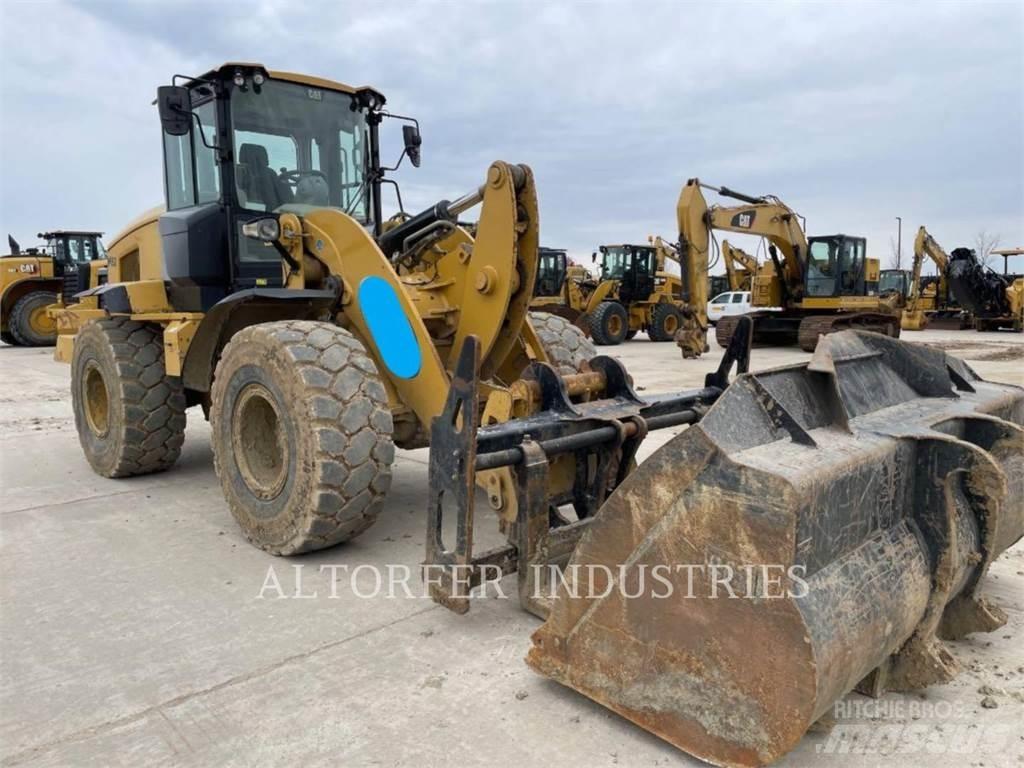 CAT 938M Utovarivači na točkove