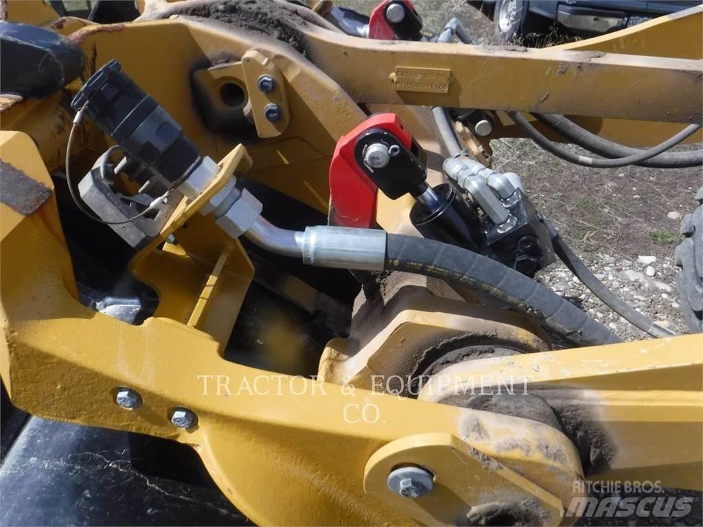 CAT 938M Utovarivači na točkove