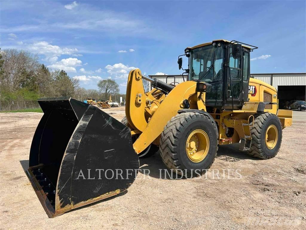 CAT 938M Utovarivači na točkove