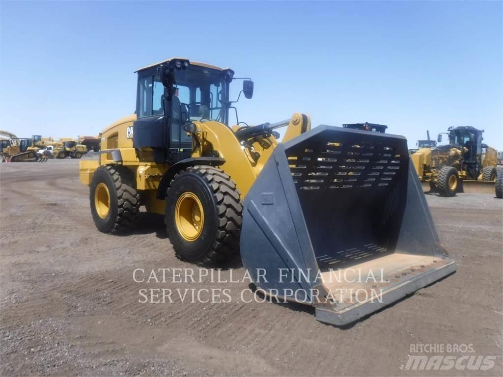 CAT 938M Utovarivači na točkove