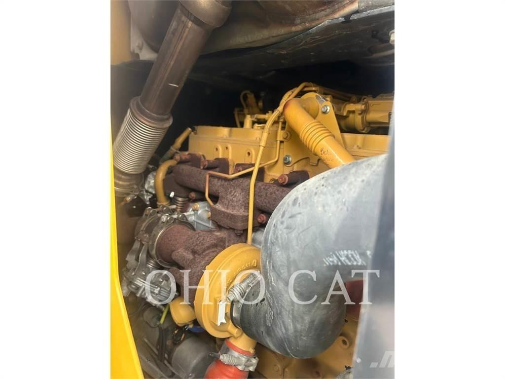 CAT 938M Utovarivači na točkove