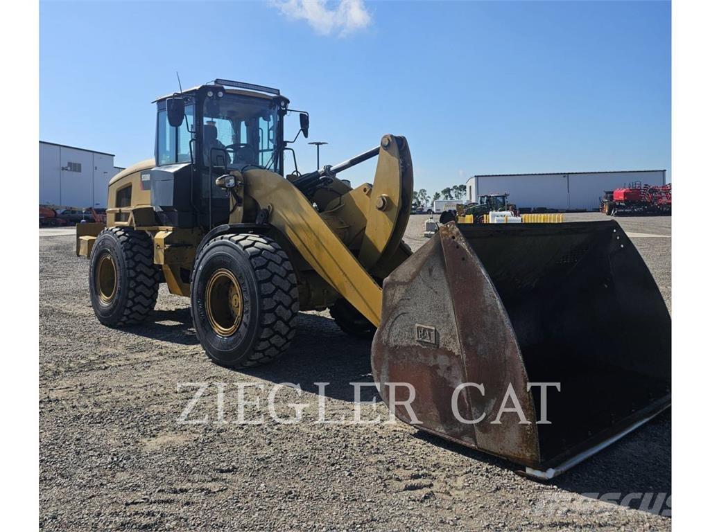CAT 938M Utovarivači na točkove