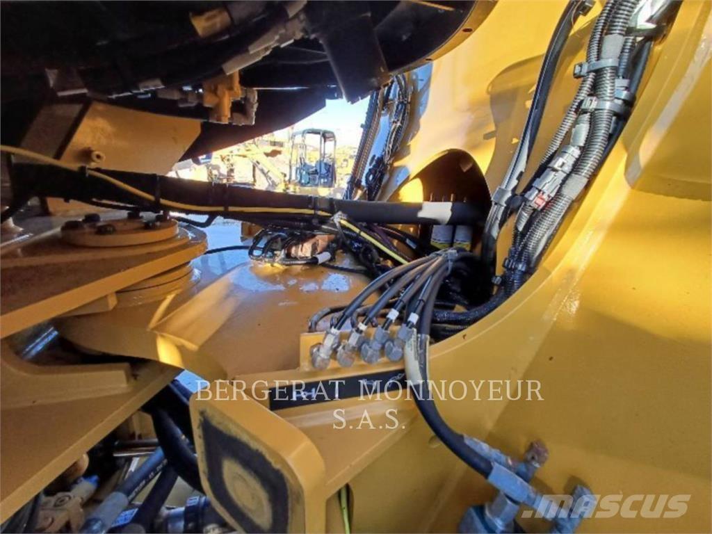 CAT 938M Utovarivači na točkove