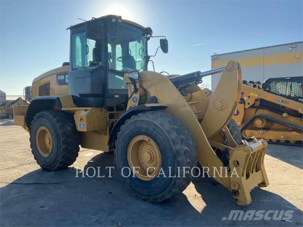 CAT 938M Utovarivači na točkove