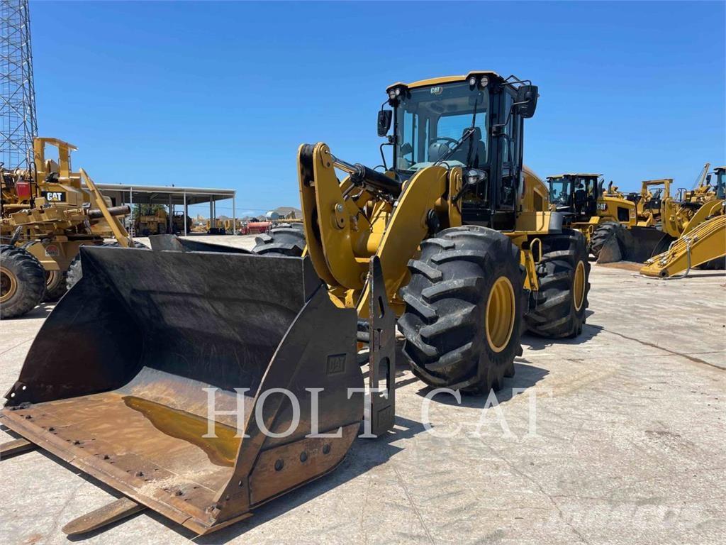 CAT 938M Utovarivači na točkove