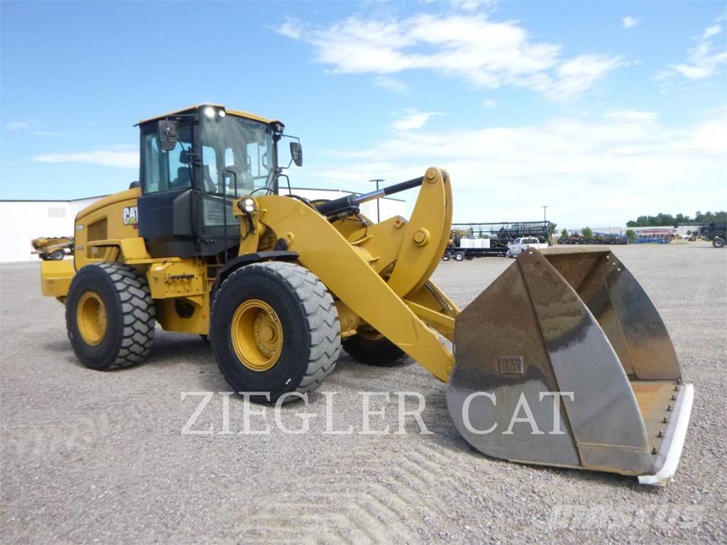 CAT 938M Utovarivači na točkove