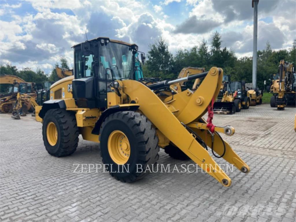 CAT 938M Utovarivači na točkove