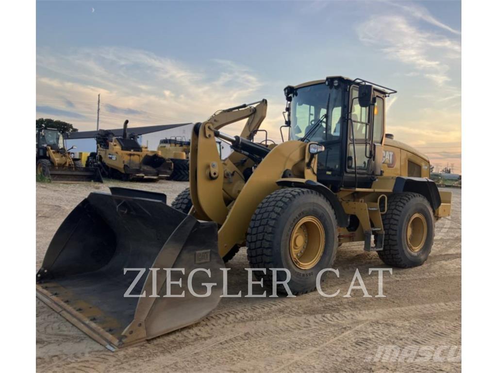 CAT 938M Utovarivači na točkove