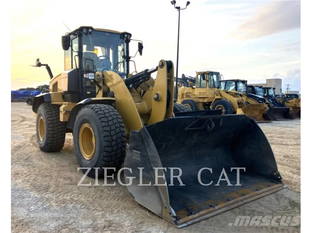 CAT 938M Utovarivači na točkove