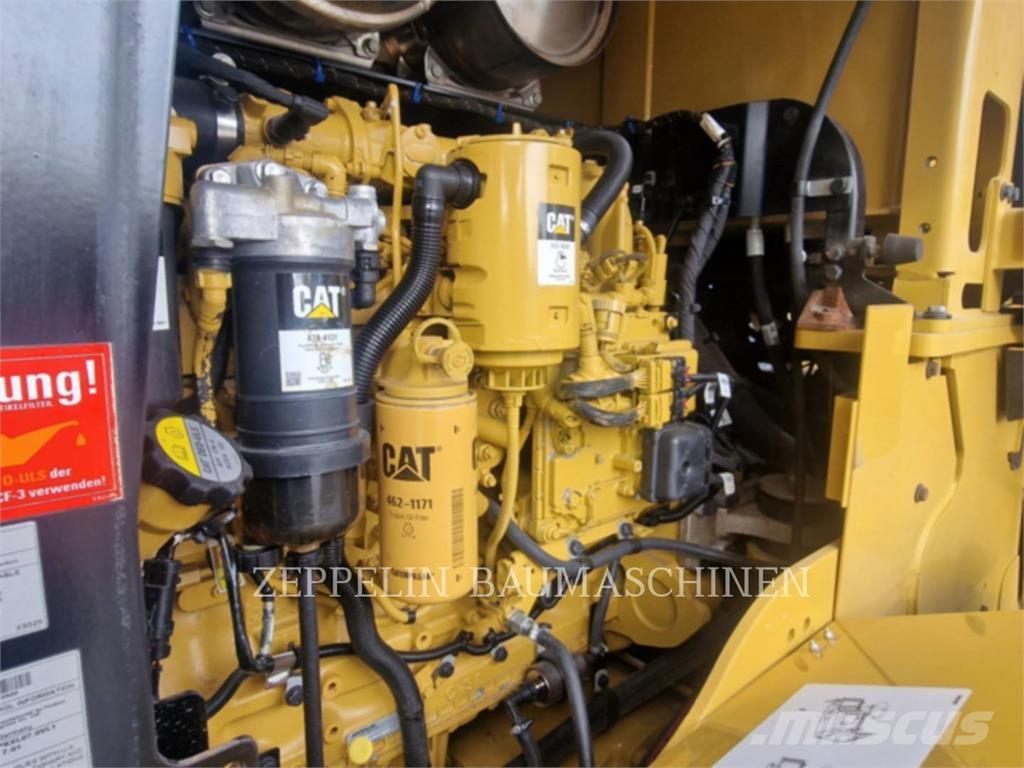 CAT 938M Utovarivači na točkove