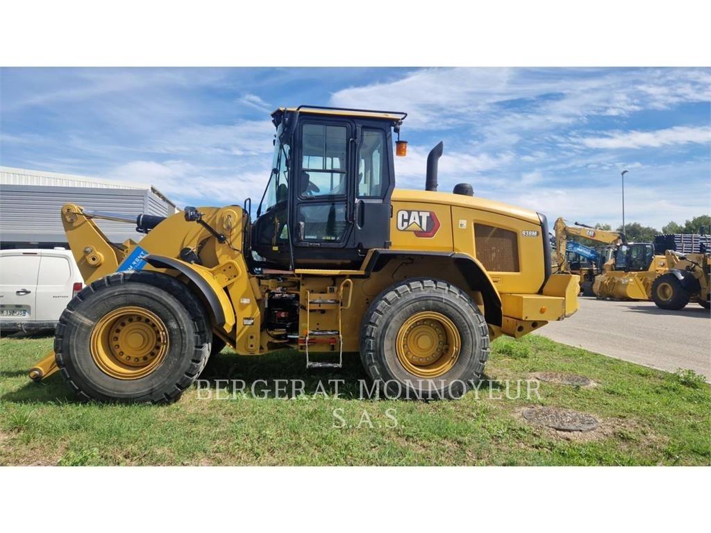 CAT 938M Utovarivači na točkove