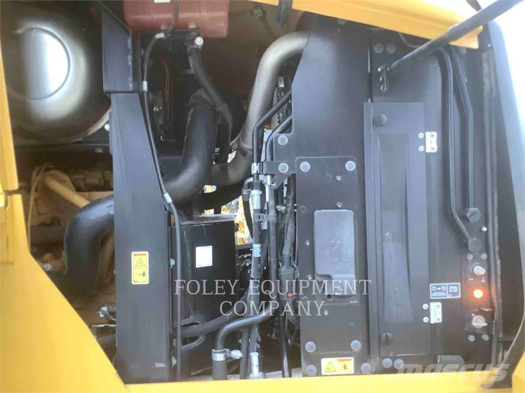 CAT 938M Utovarivači na točkove