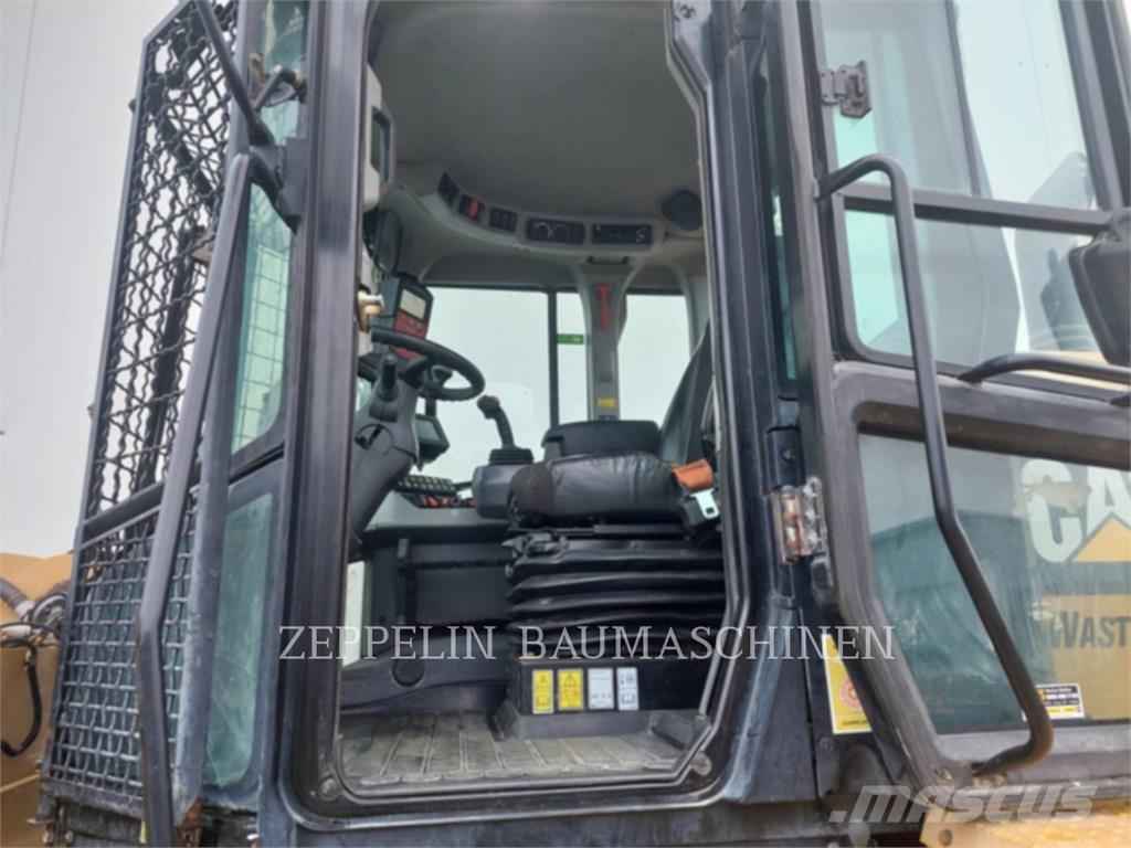 CAT 938M Utovarivači na točkove