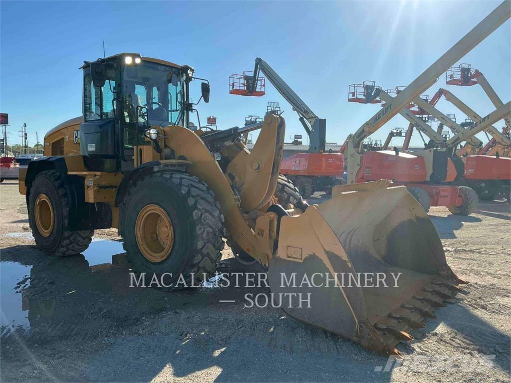 CAT 938M Utovarivači na točkove