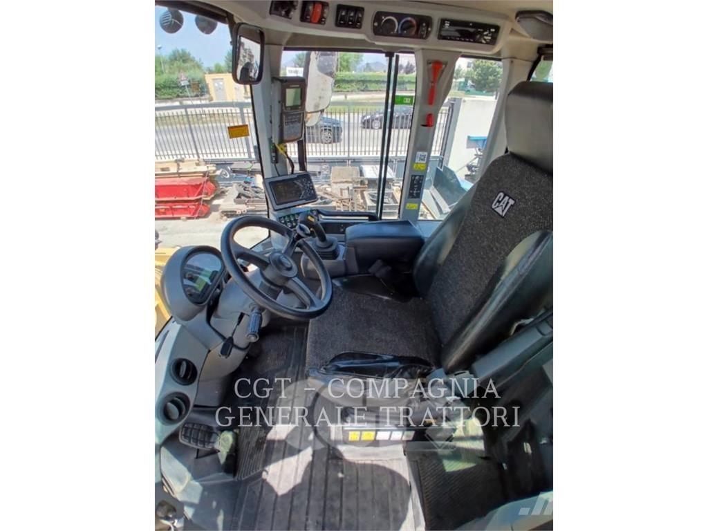 CAT 938M Utovarivači na točkove