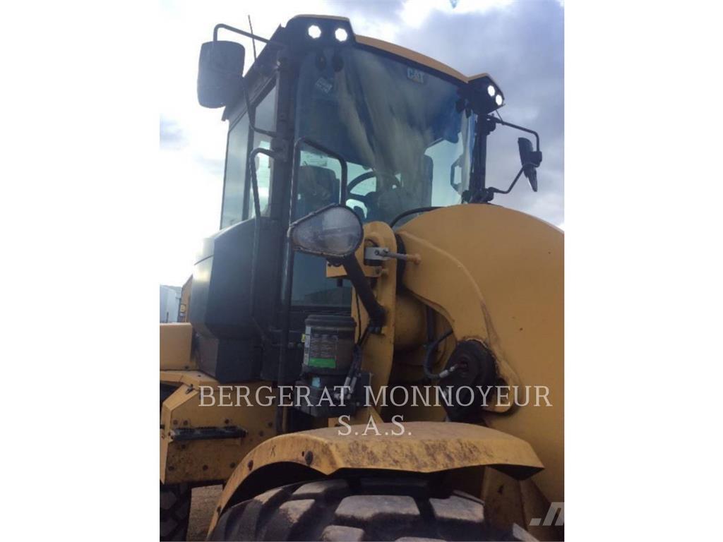 CAT 938M Utovarivači na točkove