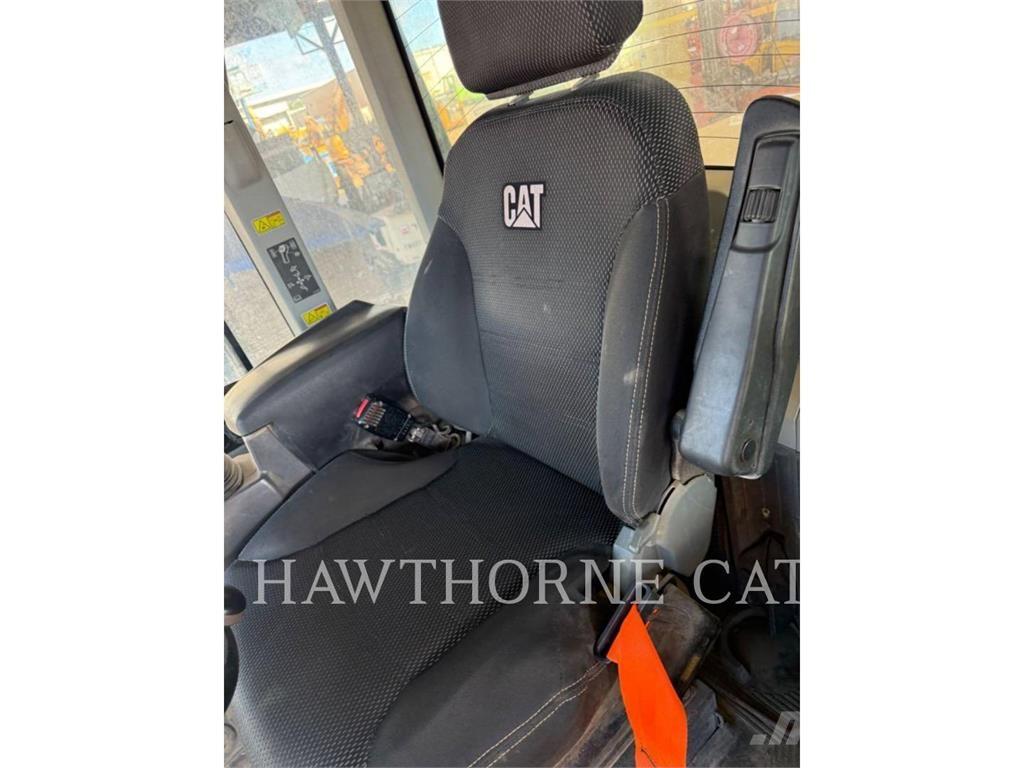 CAT 938M Utovarivači na točkove