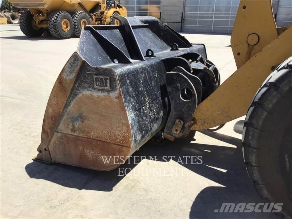 CAT 950M Utovarivači na točkove