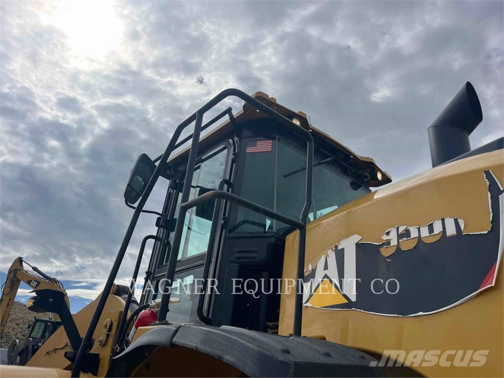 CAT 950M Utovarivači na točkove