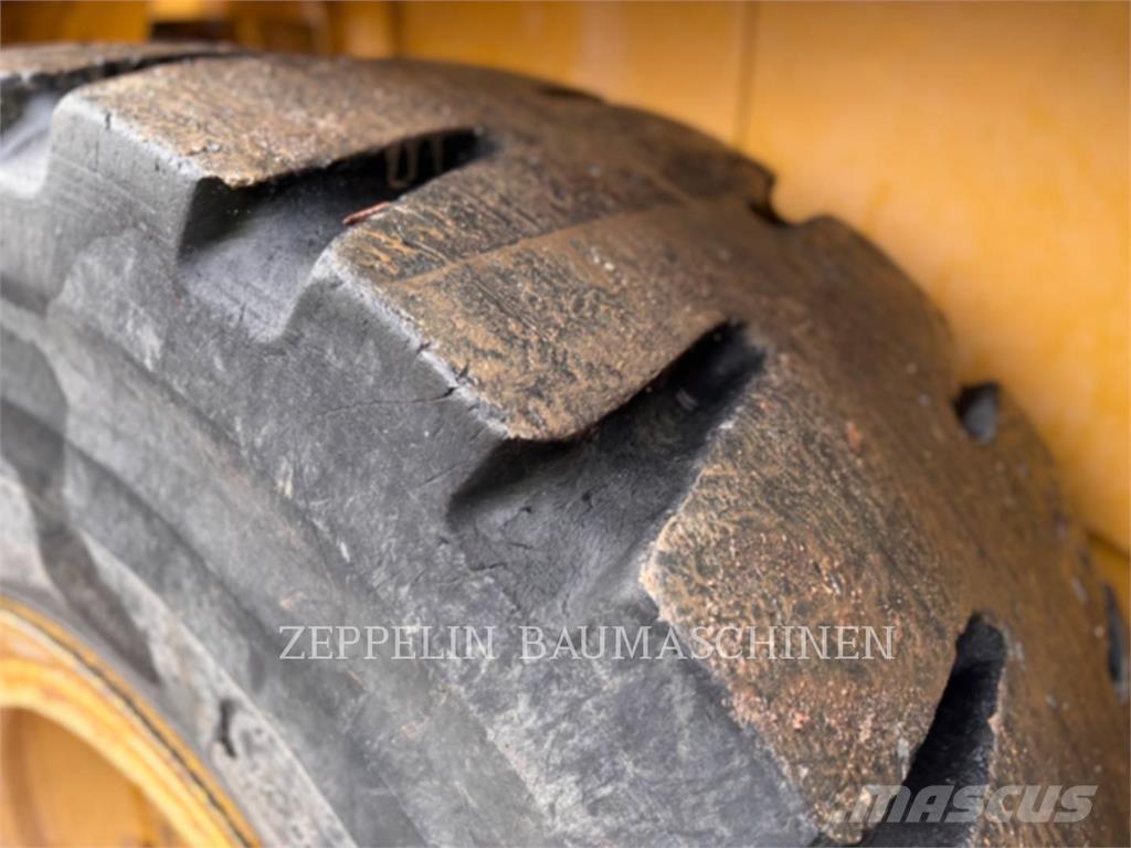 CAT 950M Utovarivači na točkove