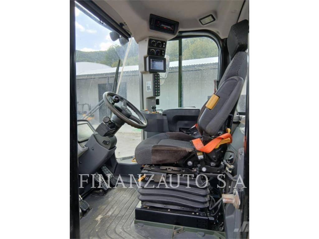 CAT 962M Utovarivači na točkove