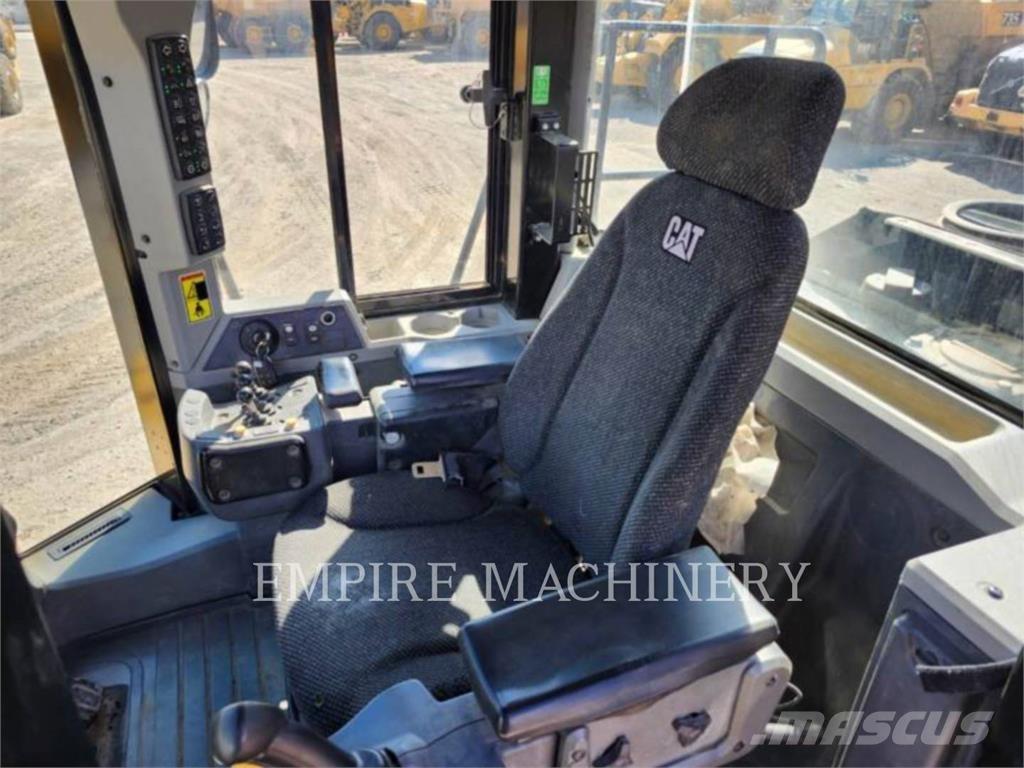 CAT 966K Utovarivači na točkove