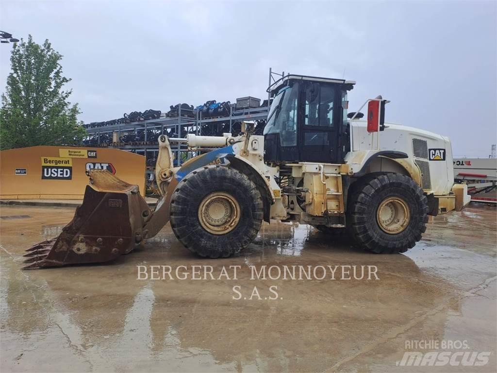 CAT 966M Utovarivači na točkove