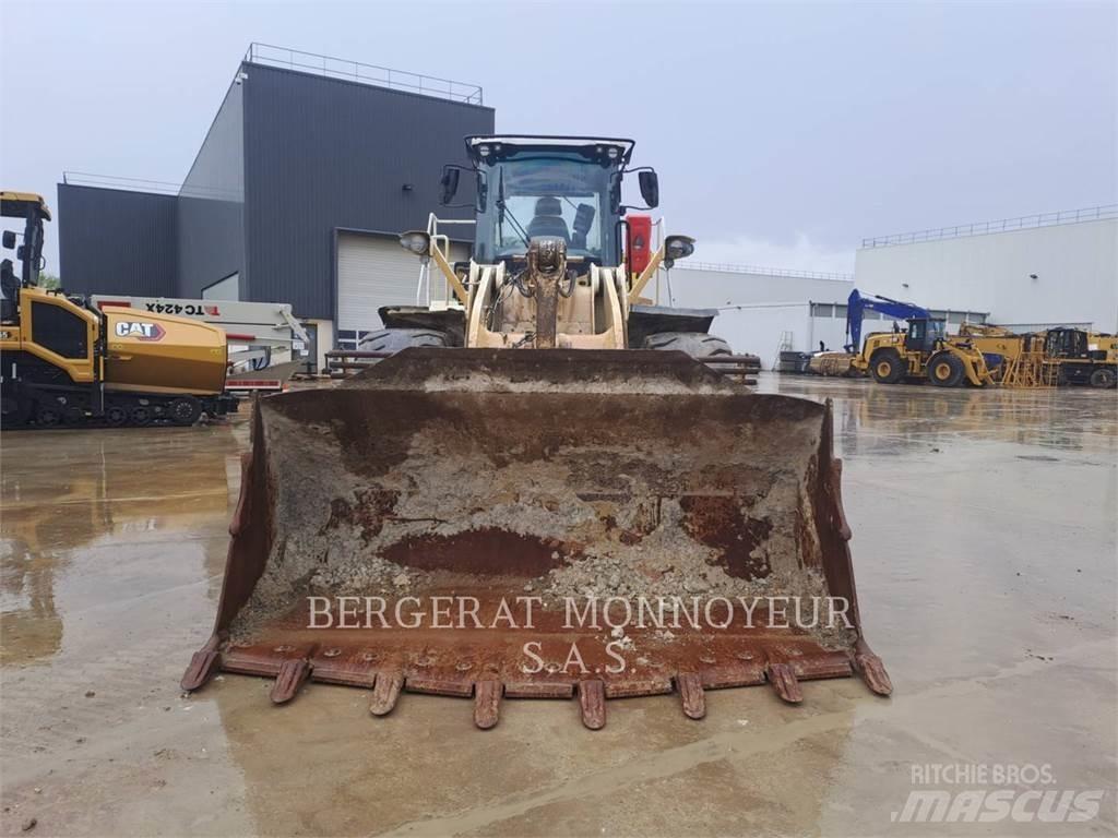 CAT 966M Utovarivači na točkove