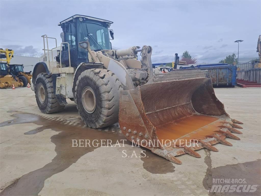 CAT 966M Utovarivači na točkove