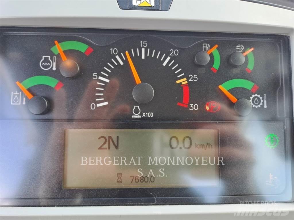 CAT 966M Utovarivači na točkove