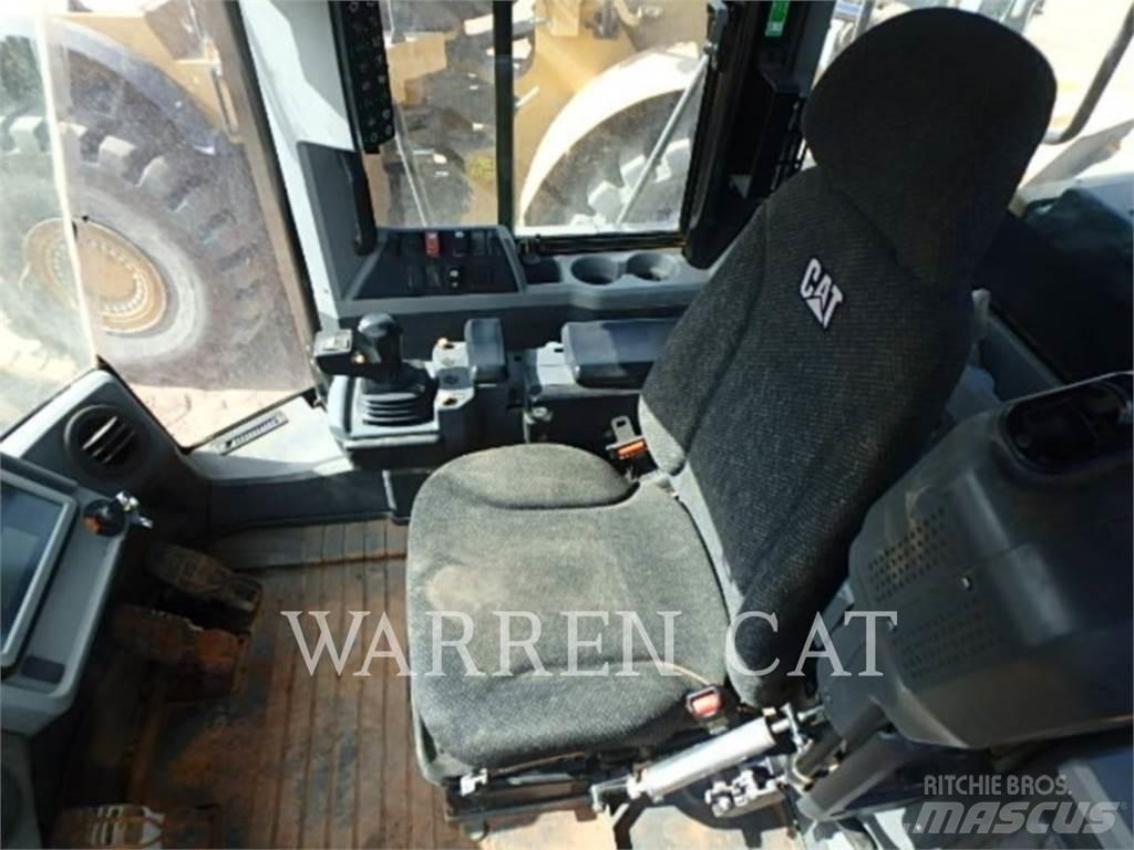CAT 966M Utovarivači na točkove