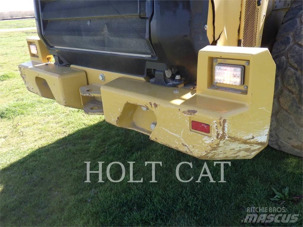 CAT 966M Utovarivači na točkove
