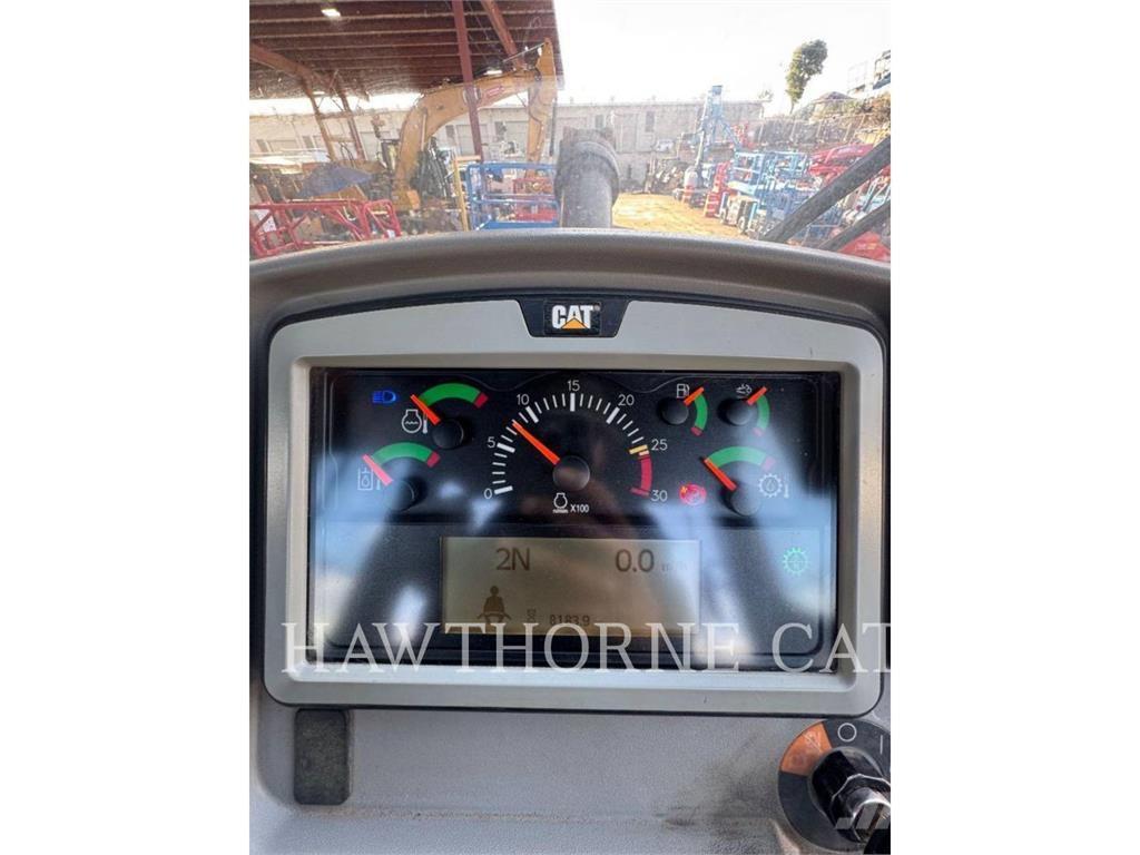 CAT 966M Utovarivači na točkove