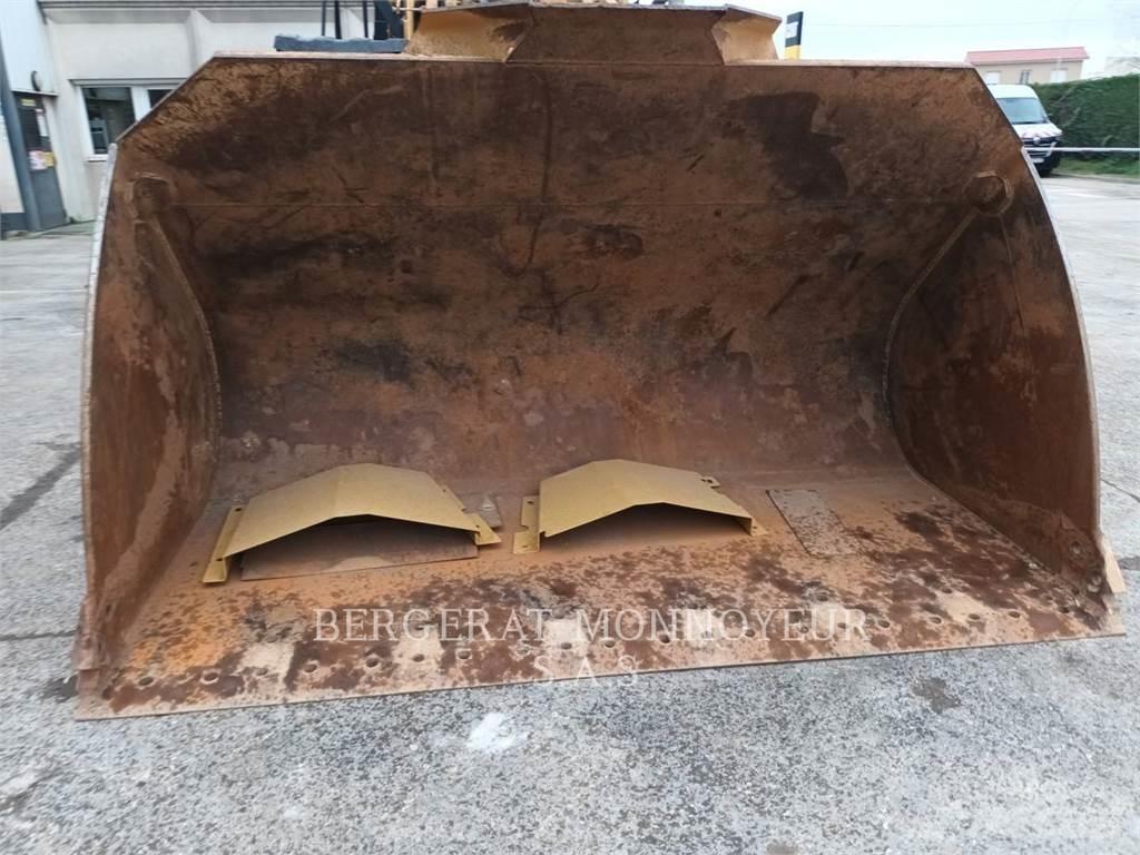 CAT 972M Utovarivači na točkove