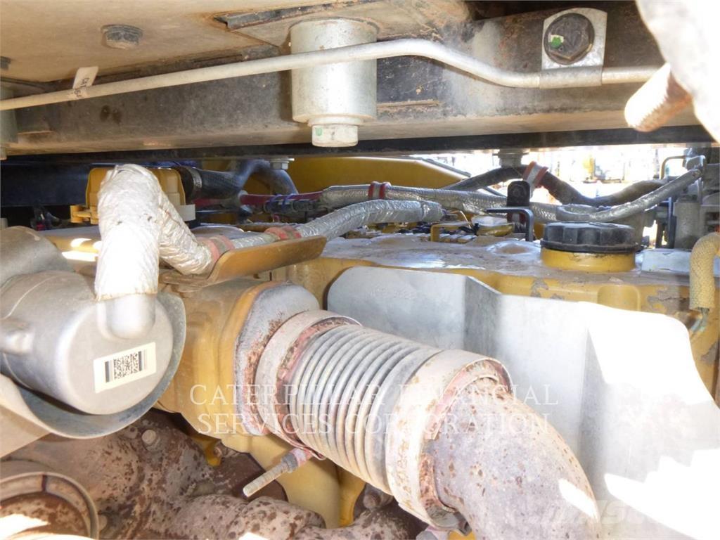 CAT 972M Utovarivači na točkove