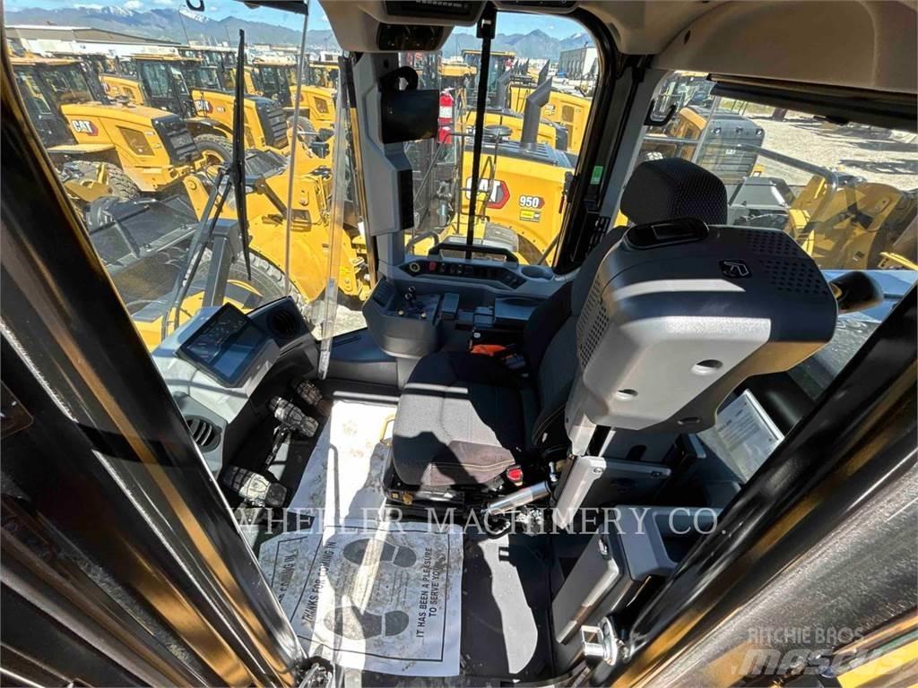 CAT 982 Utovarivači na točkove