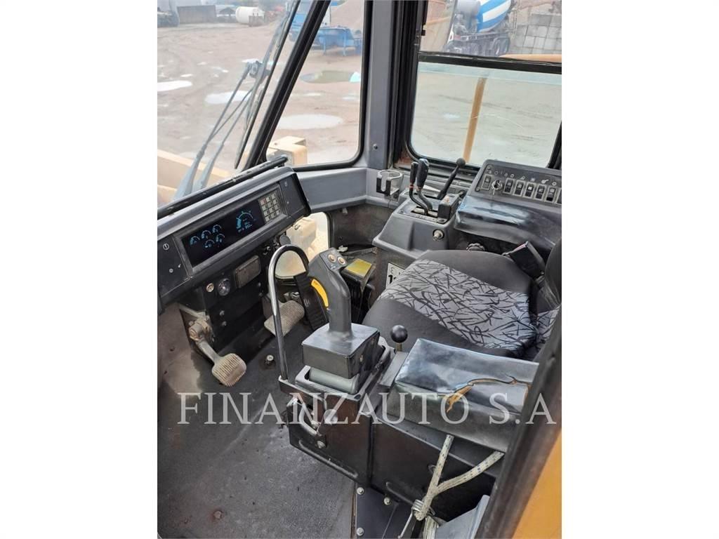 CAT 988F Utovarivači na točkove