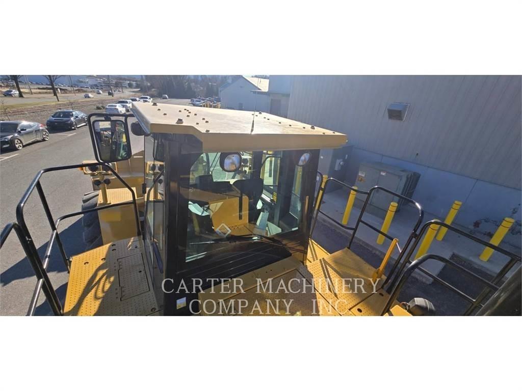CAT 988H RBLD Utovarivači na točkove