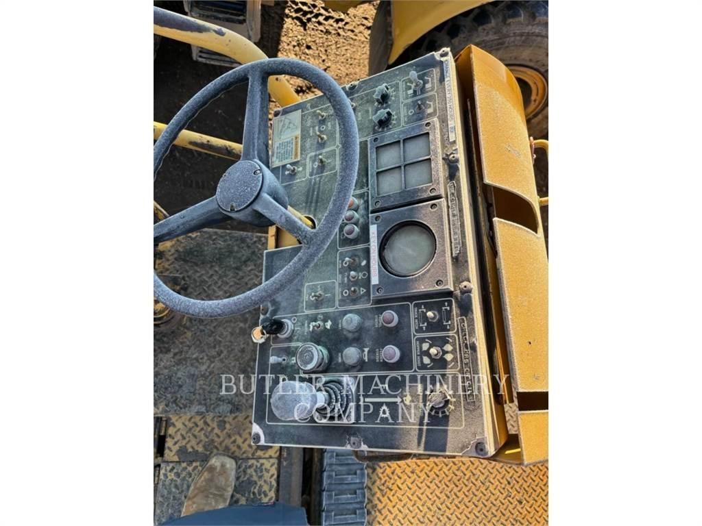 CAT AP-1000B Asfaltni finišeri