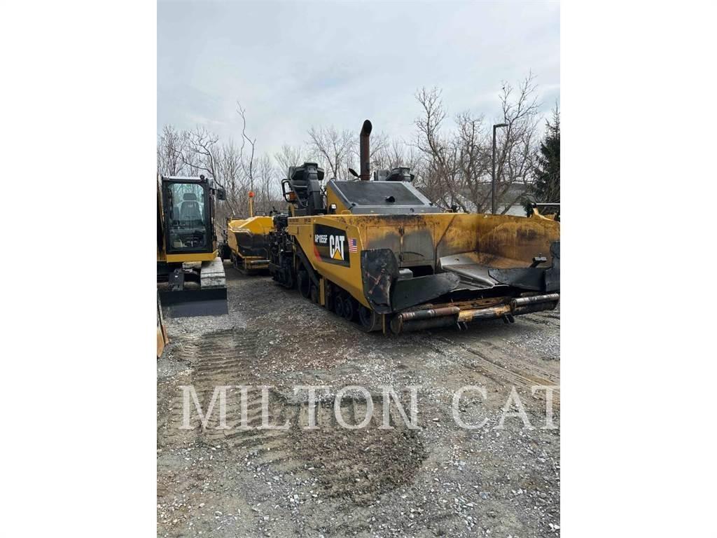 CAT AP1055F Asfaltni finišeri