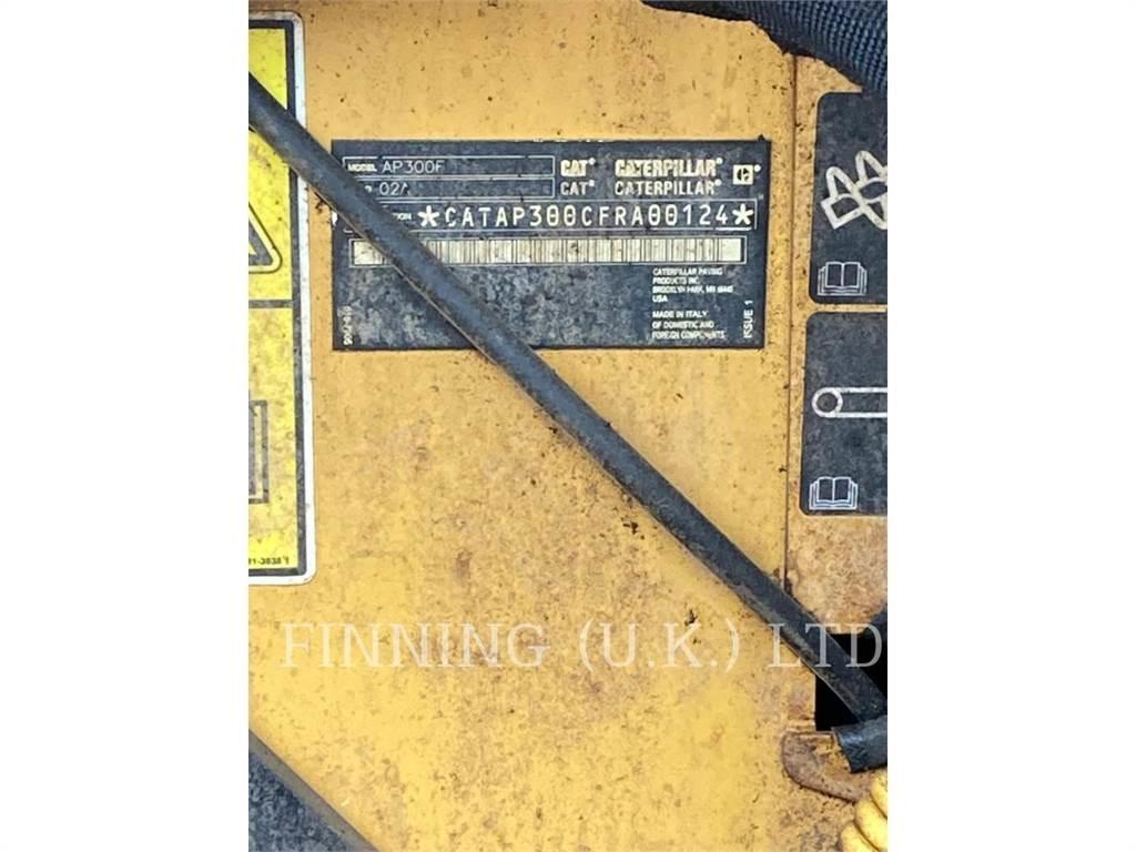 CAT AP300F Asfaltni finišeri