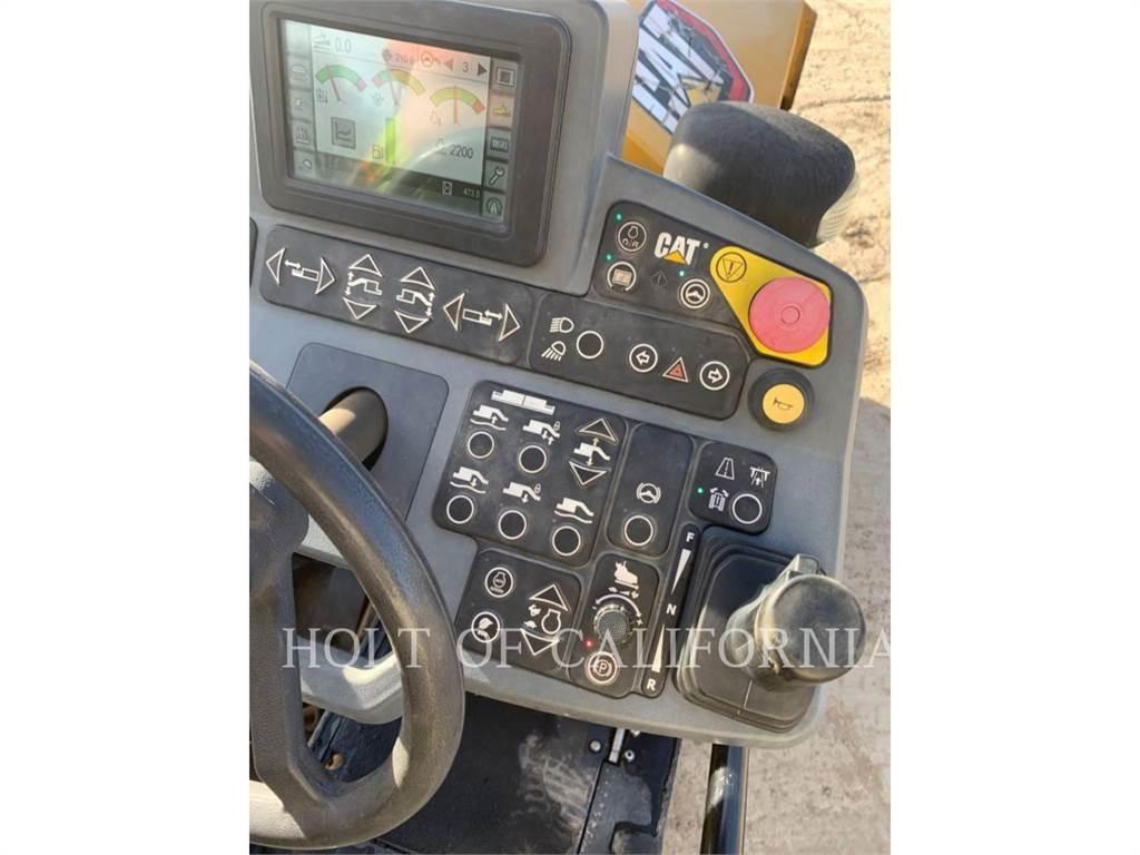 CAT AP355F Asfaltni finišeri
