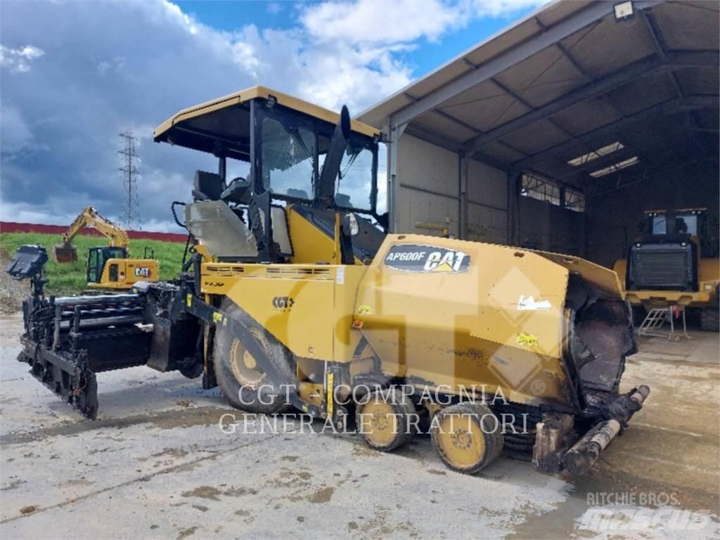 CAT AP600F Asfaltni finišeri