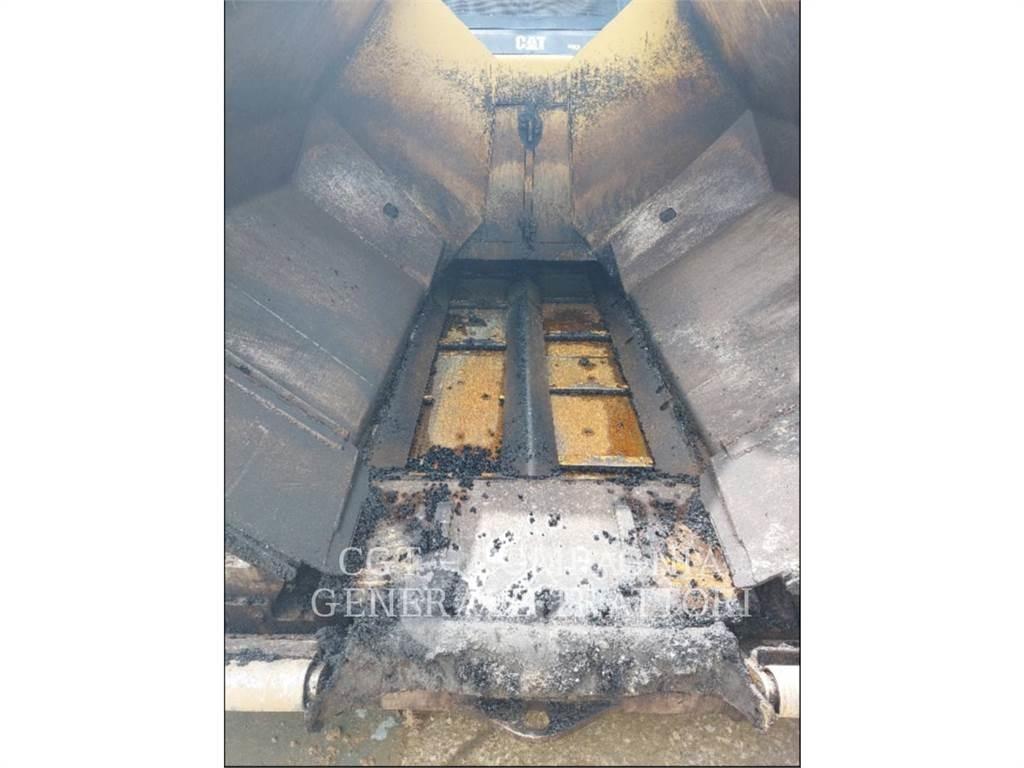 CAT AP600F Asfaltni finišeri