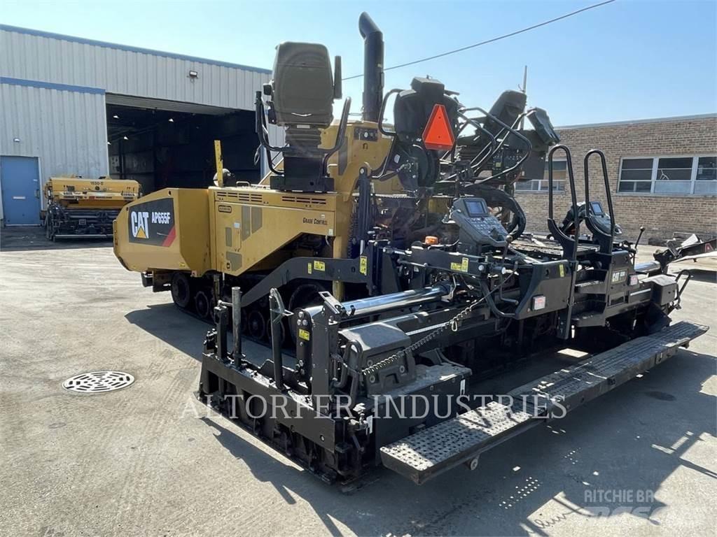 CAT AP655F Asfaltni finišeri