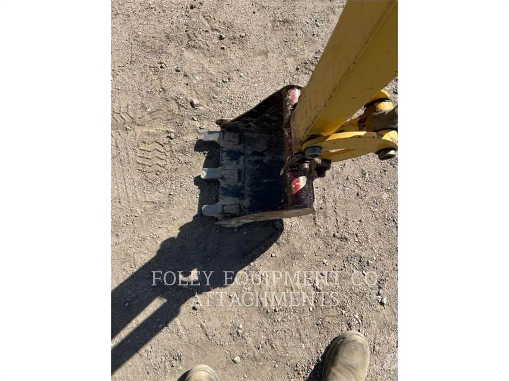 CAT BK300P15 Bageri guseničari